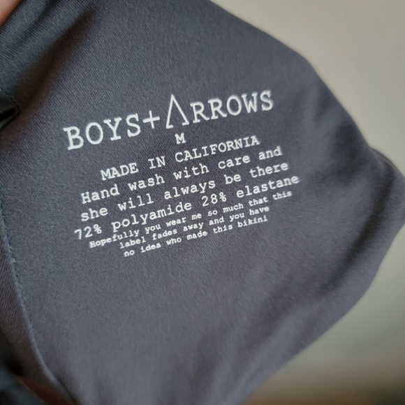 Boys + Arrows Bad News Bonnie One Piece in Birds of Prey size M NWT - Picture 9 of 10